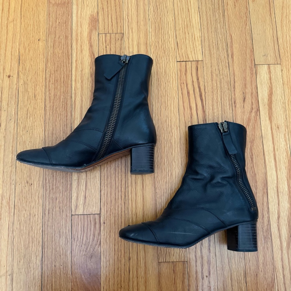 CHLOE Leather Bootie